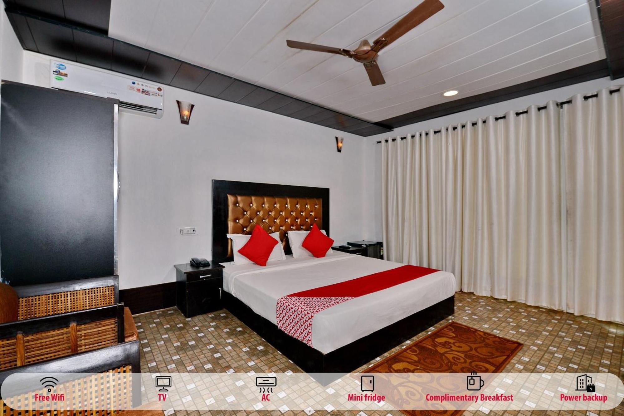 Collection O Retreat Morjim Resort Extérieur photo
