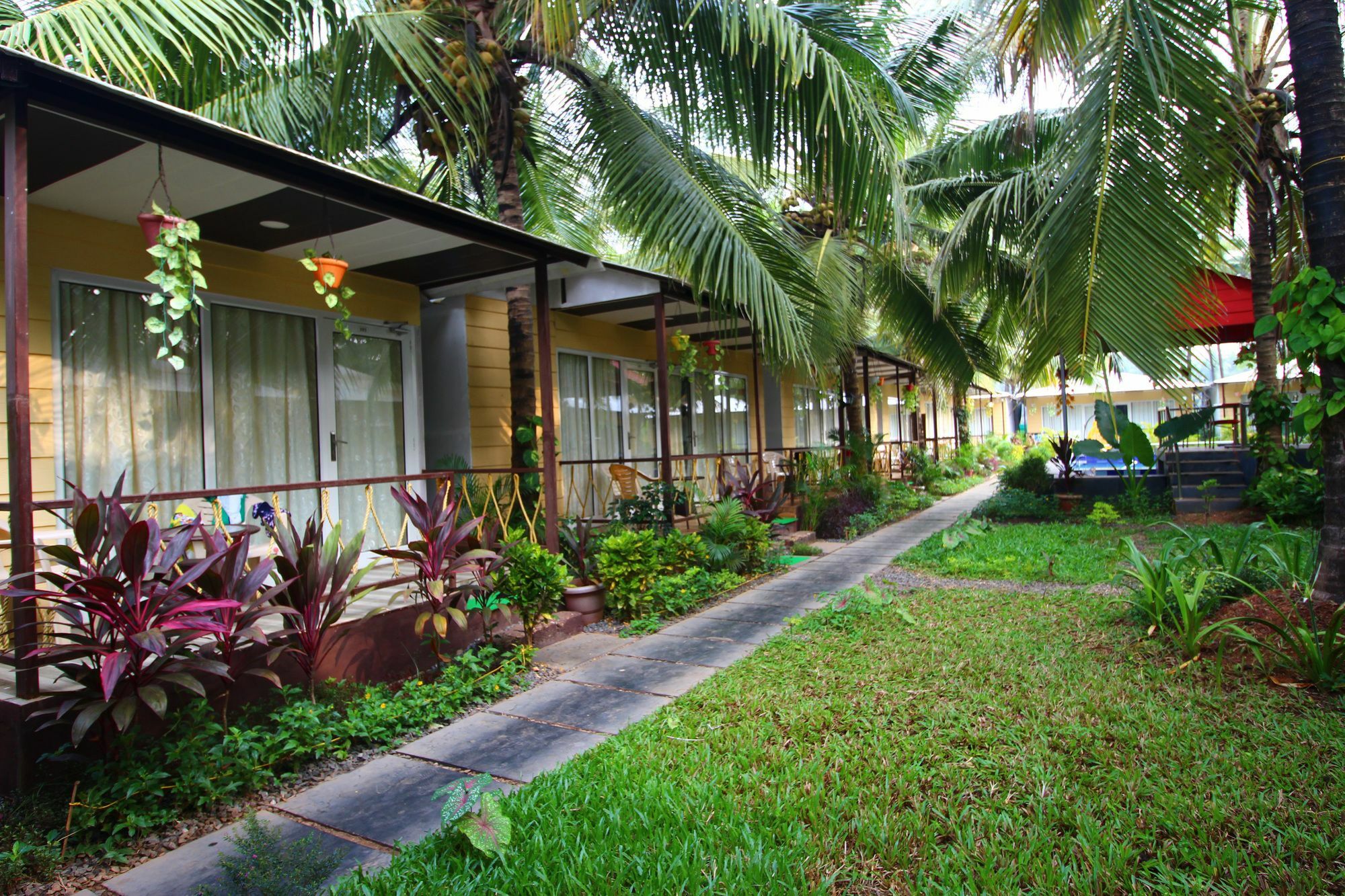 Collection O Retreat Morjim Resort Extérieur photo